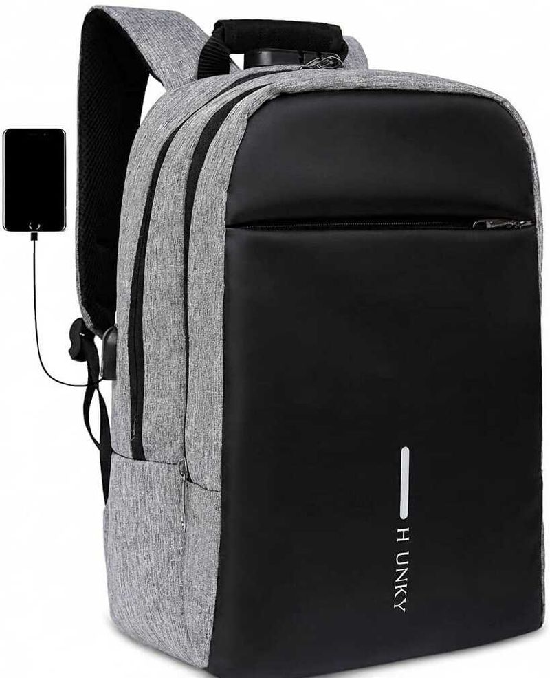 Hunky 25L Medium Laptop Backpack - Image 2