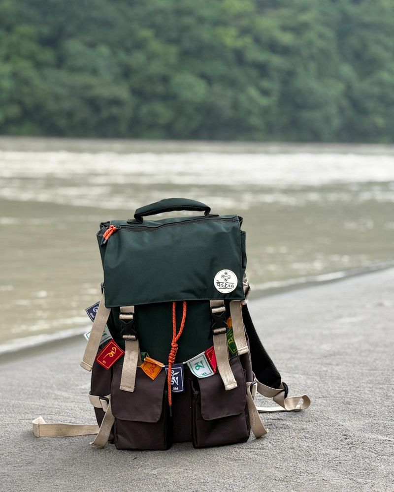 Vedera 35L Green Military Laptop Backpack - Image 3