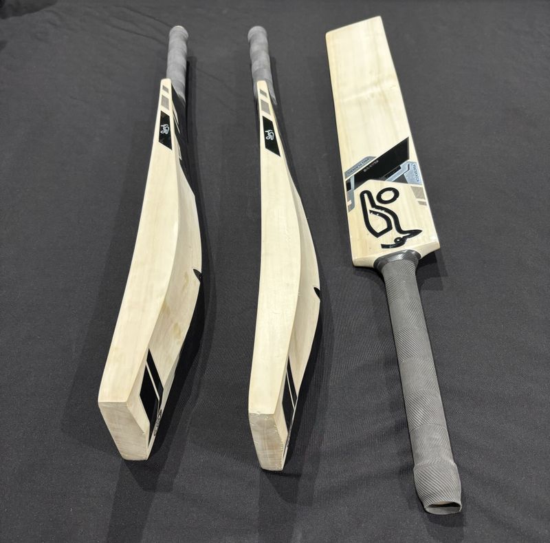 EWSPORTS Kookaburra English Willow Cricket Bat (1100-1150g) - Image 5