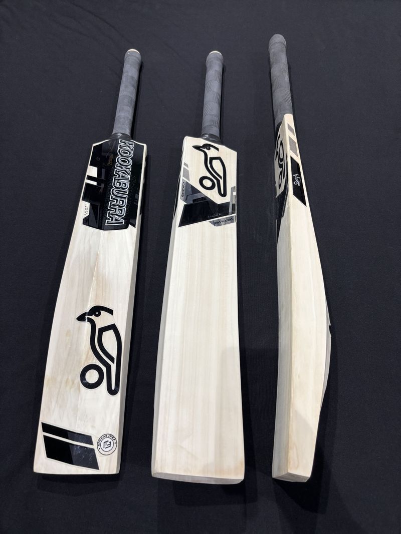 EWSPORTS Kookaburra English Willow Cricket Bat (1100-1150g) - Image 2