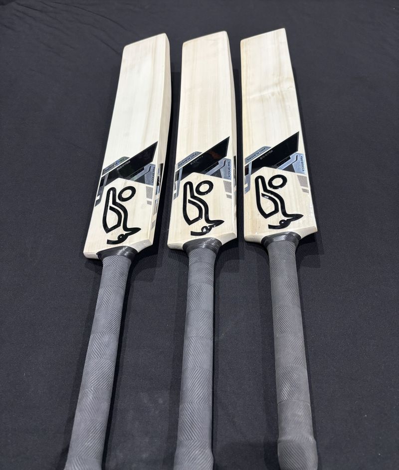 EWSPORTS Kookaburra English Willow Cricket Bat (1100-1150g) - Image 4