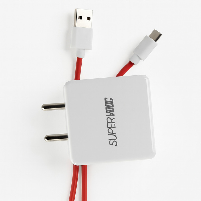 CLAT 100w Fast Charger For 16 Pro+, 15 Pro+, 13 Pro+, 12 Pro+, 11 Pro+ B चार्जर सफेद, केबल शामिल है