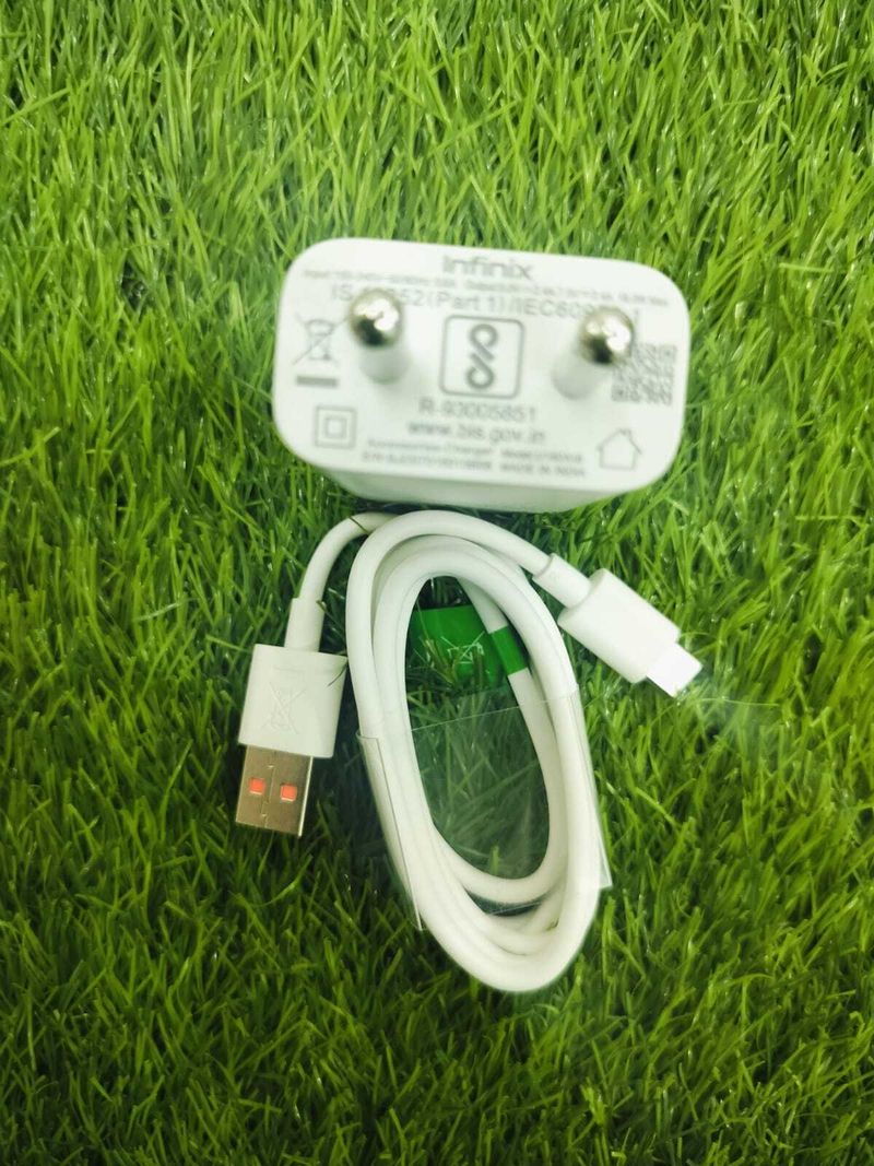 Infinix 18W 2.4A Wall Charger with Detachable Cable - Image 6