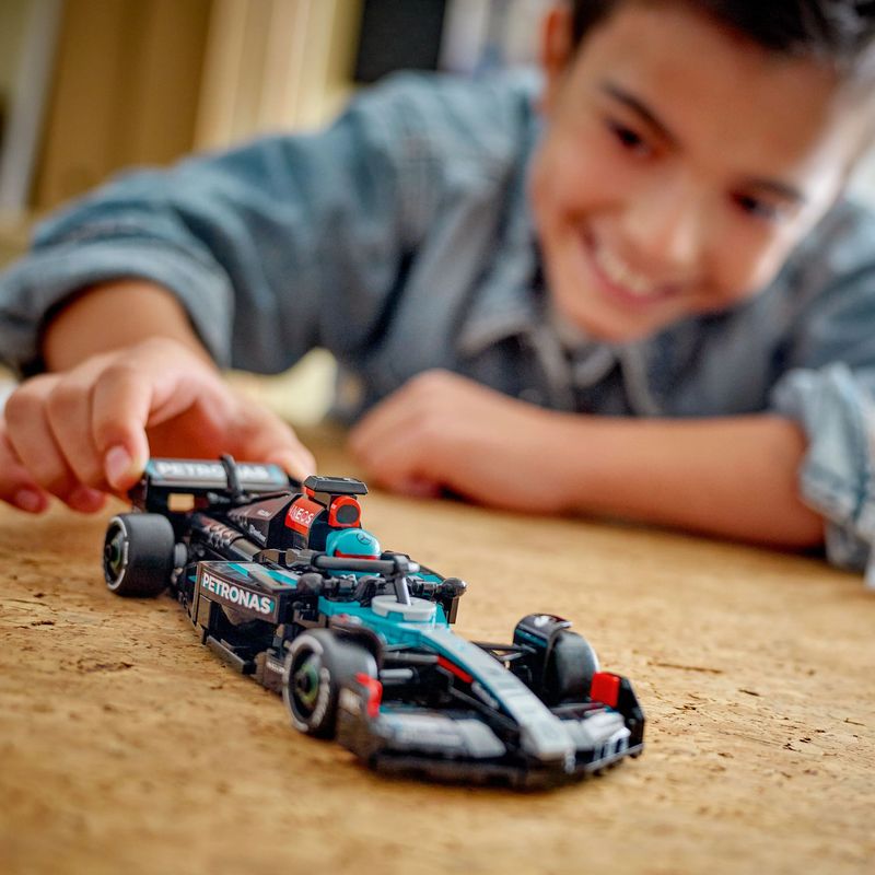 LEGO Speed Champions Mercedes-AMG F1 W15 Race Car - Image 5