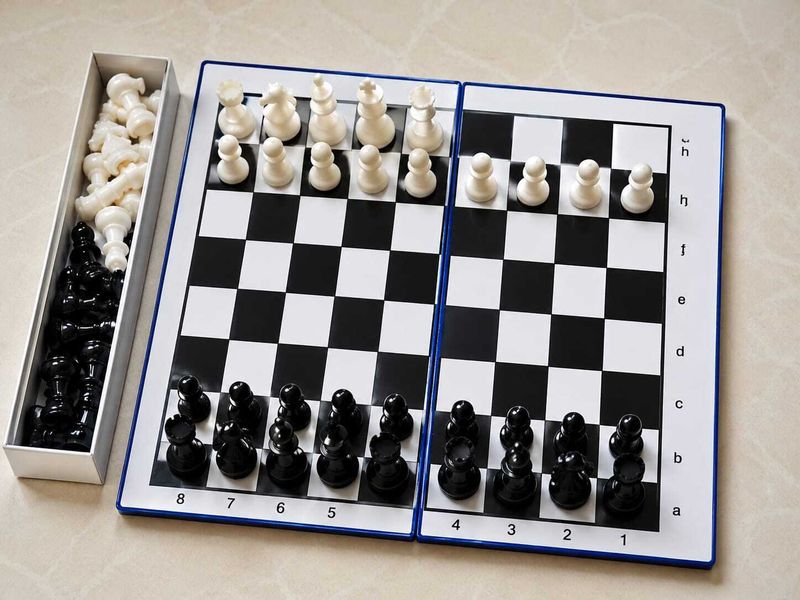 Om Enterprise Classic Chess Board 4 cm - Image 3
