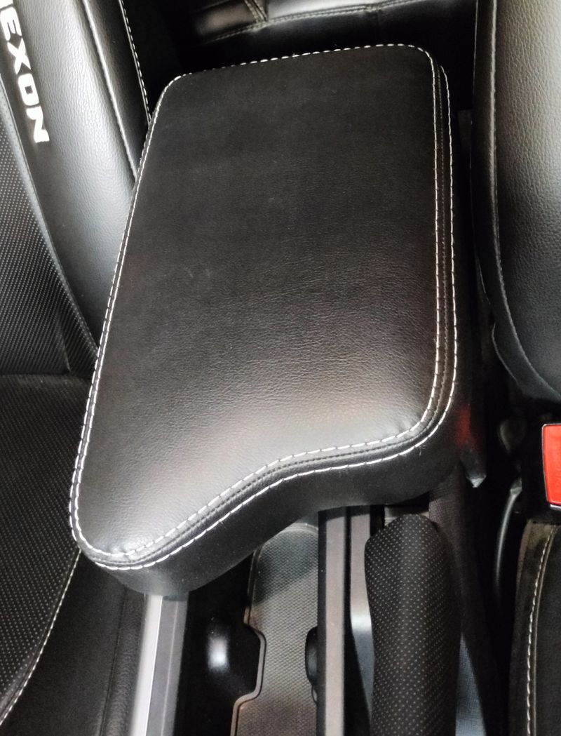 OEARMREST Tata Nexon Armrest 2.0 Car Armrest Pad Cushion - Image 5