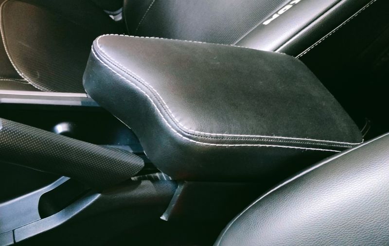 OEARMREST Tata Nexon Armrest 2.0 Car Armrest Pad Cushion - Image 4