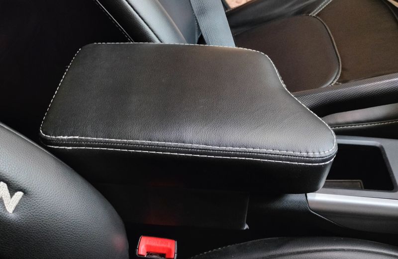 OEARMREST Tata Nexon Armrest 2.0 Car Armrest Pad Cushion - Image 3