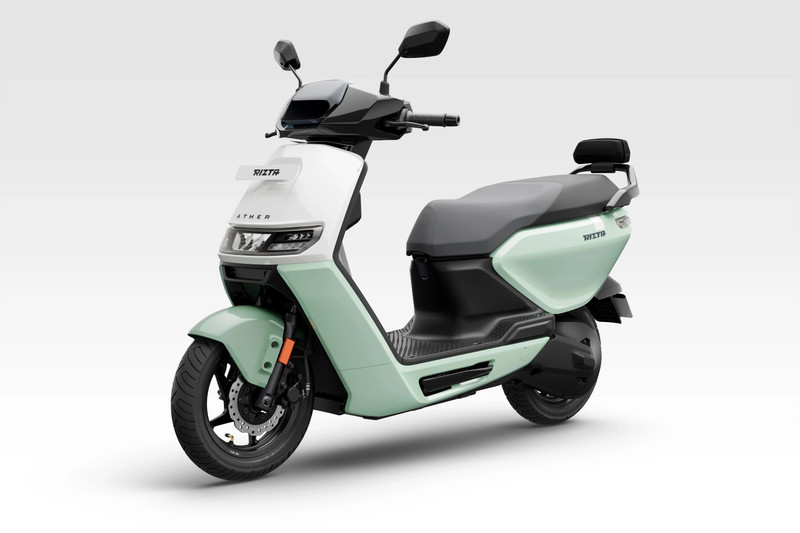 Ather Rizta Z 161 KM IDC range with Stack Pro Booking for Ex-Showroom Price (with Duo Charger, Cardamom Green Duo)
