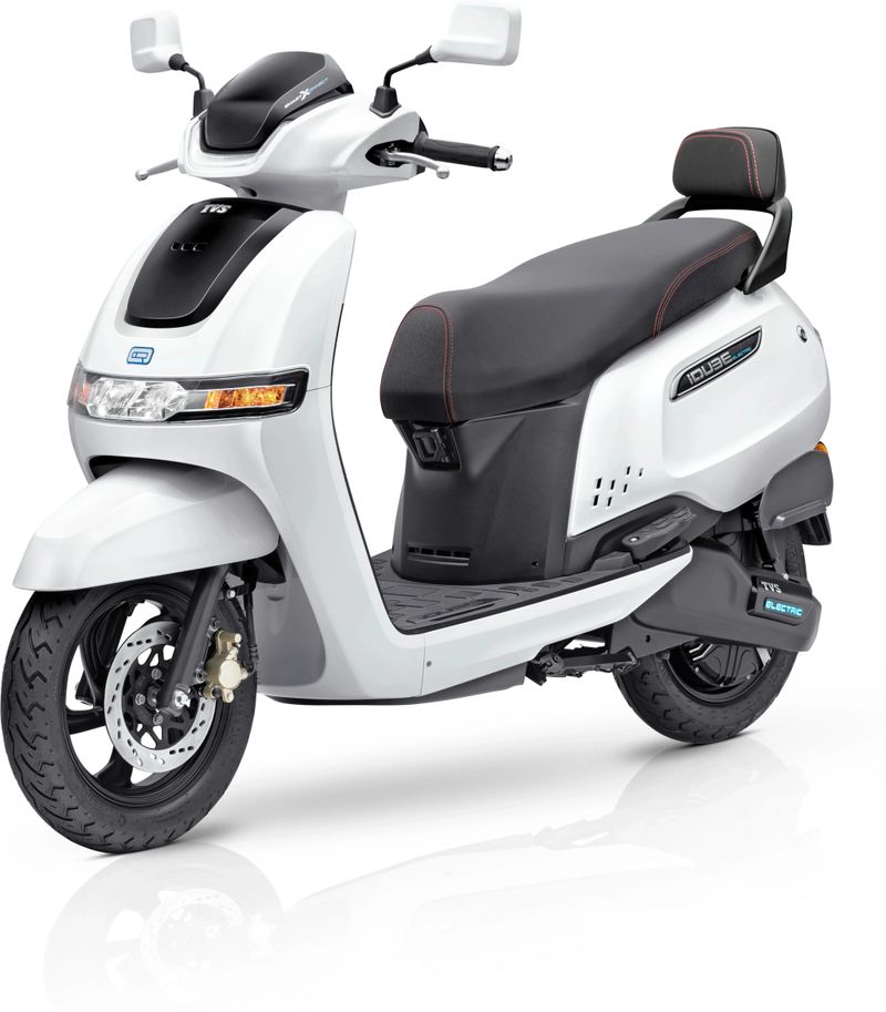TVS iQube 3.5 kWh Electric Scooter (Pearl White) - Image 2