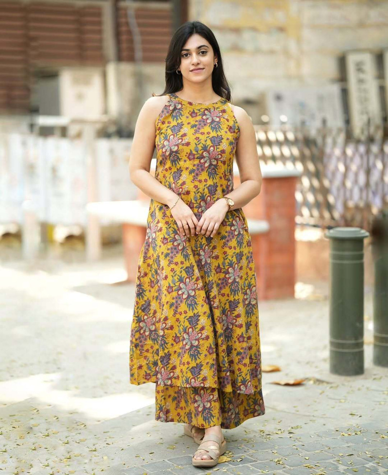 Kharoliya Women Viscose Rayon Kurta Palazzo Set