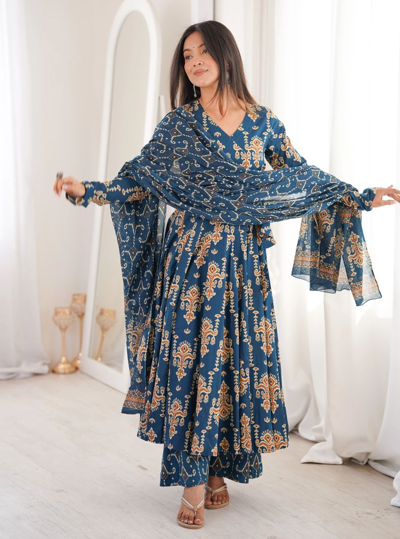 Klosia Women Viscose Rayon Kurta Pant Dupatta Set - Image 5