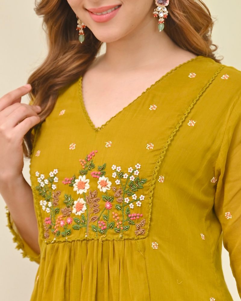 THE52 Women Chanderi Kurta Pant Dupatta Set - Image 3