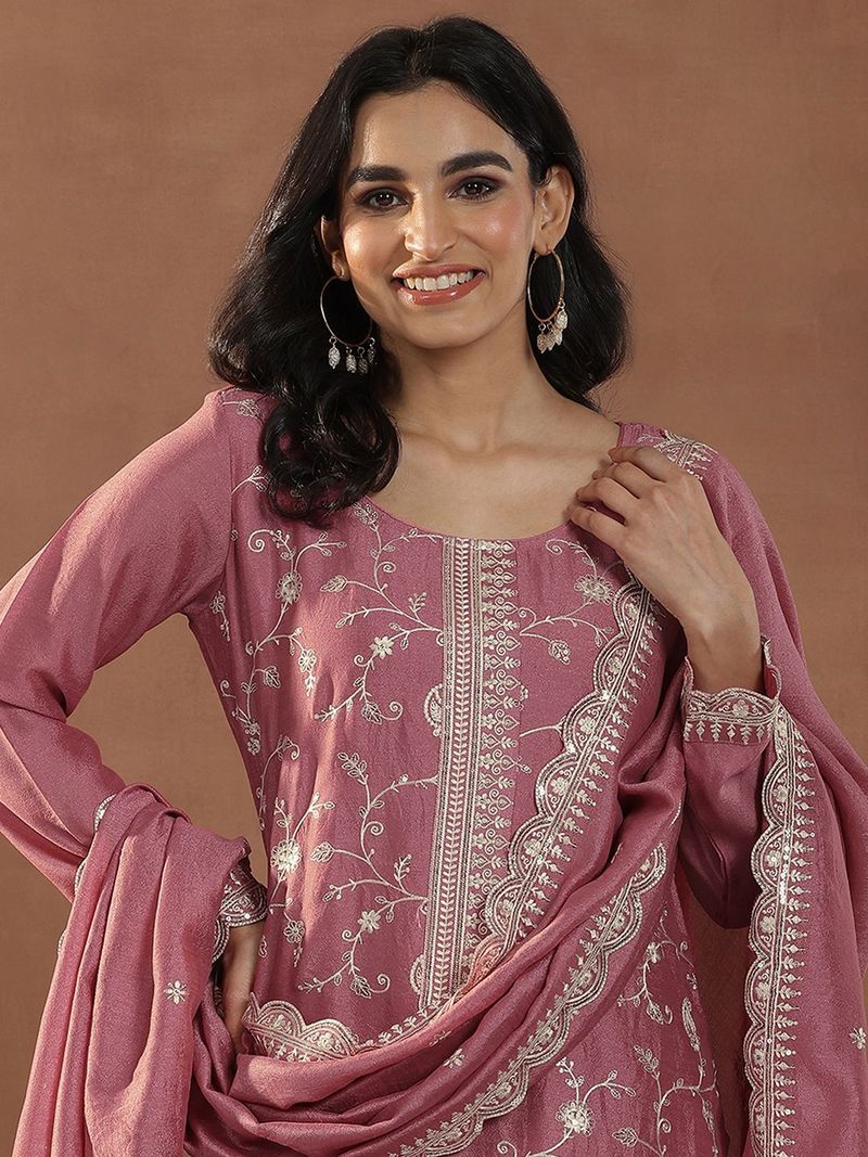LIBAS Women Silk Blend Kurta Pant Dupatta Set - Image 6