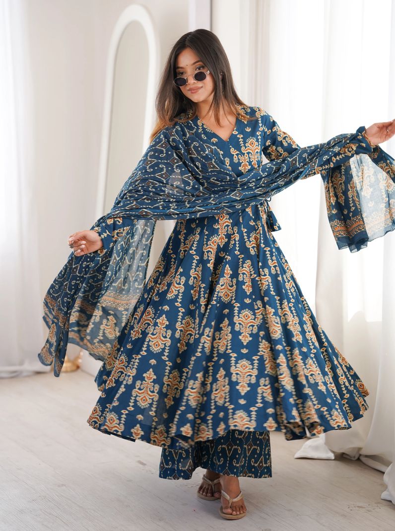 Klosia Women Viscose Rayon Kurta Pant Dupatta Set - Image 4