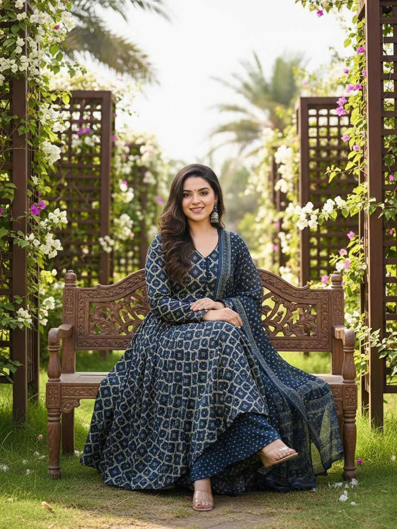 ARADHNA Women Viscose Rayon Kurta Palazzo Dupatta Set - Image 4