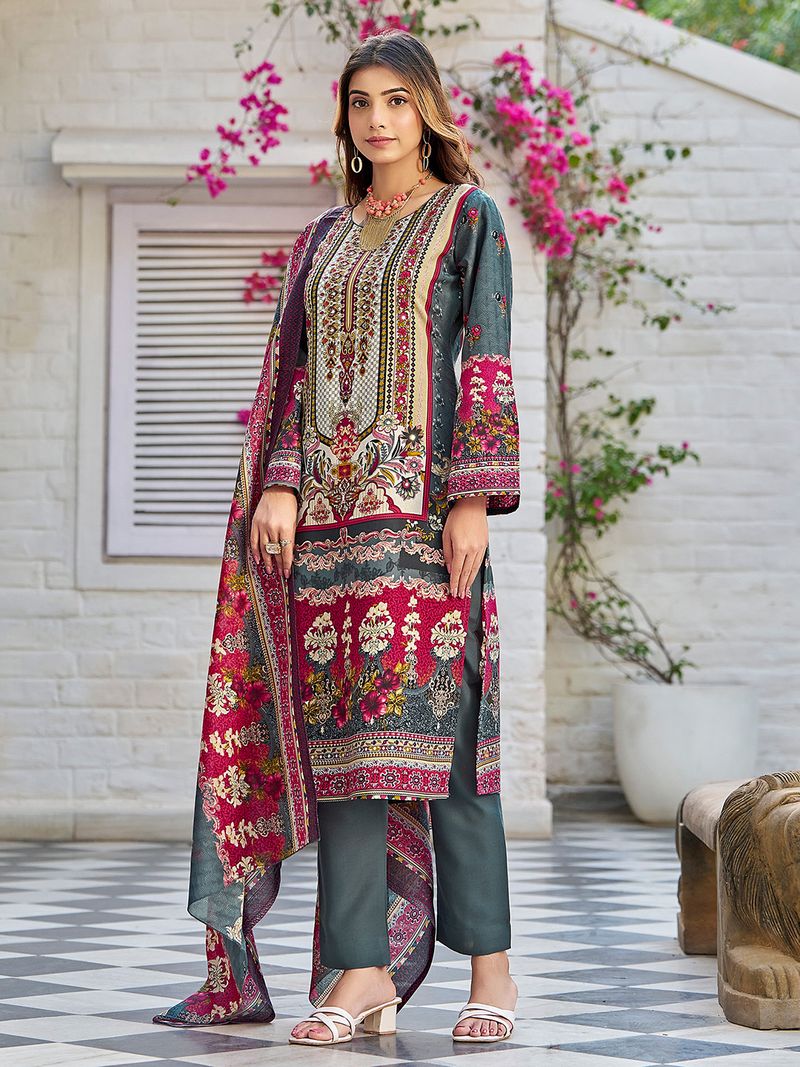 Varanga Women Cotton Blend Kurta Pant Dupatta Set - Image 3