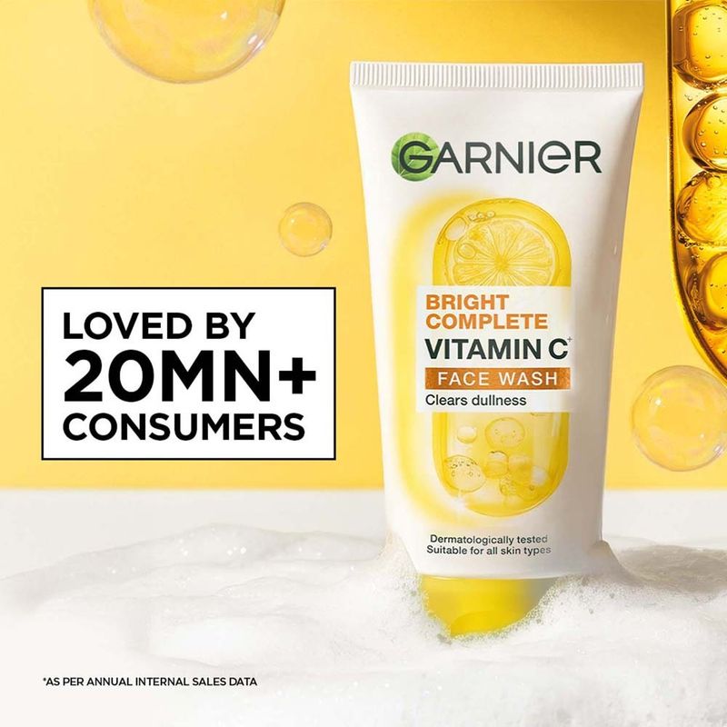 Garnier Bright Complete Vitamin C Face Wash, 150g - Image 3