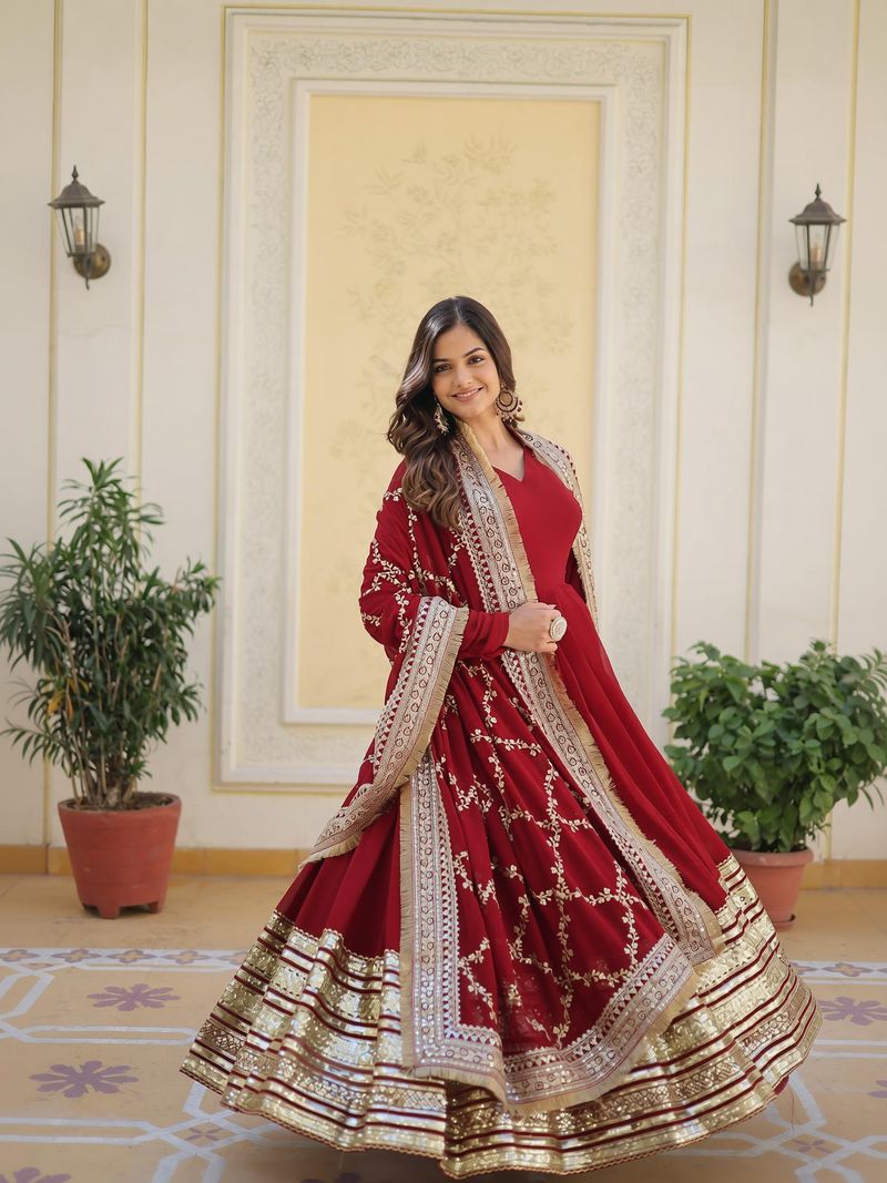 Wedani Women Georgette Kurta Dupatta Set - Image 2