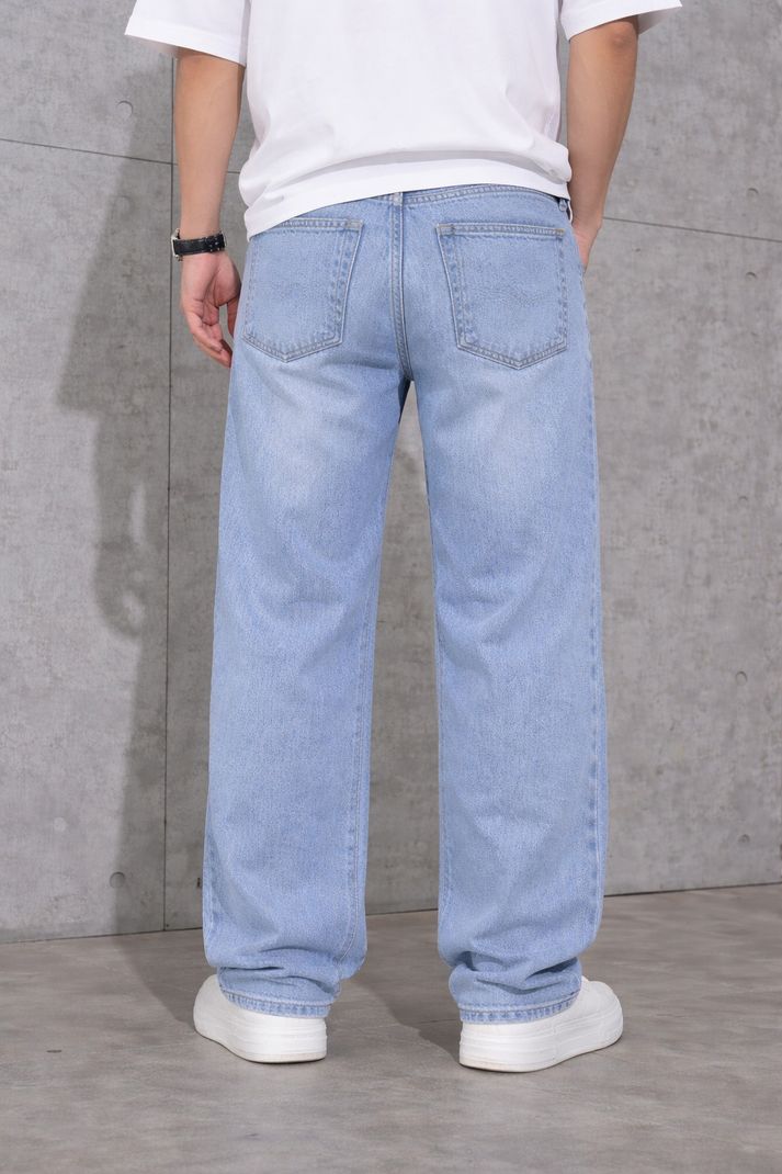 DENIM LOOK Men Loose Fit Mid Rise Light Blue Jeans - Image 4