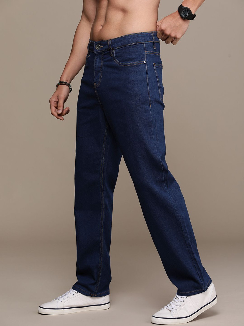 roadster men straight fit mid rise blue jeans