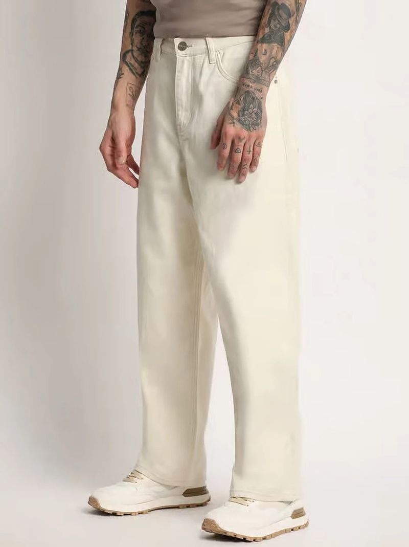 BOSWUD Men Beige Mid Rise Straight Fit Jeans - Image 6