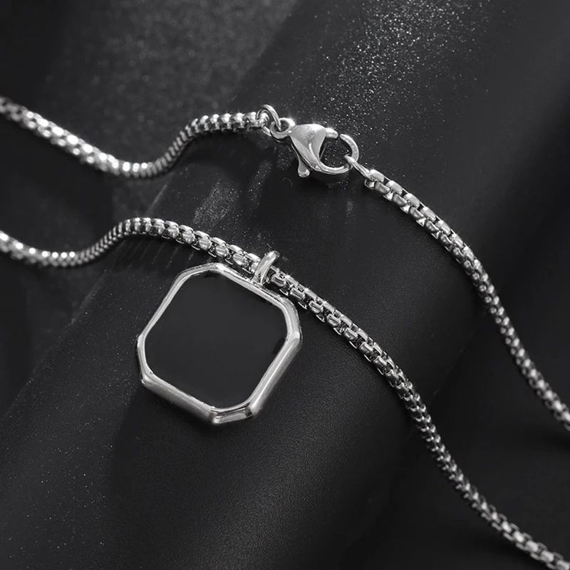 Nidhi Emporium Men Pendant - Image 4