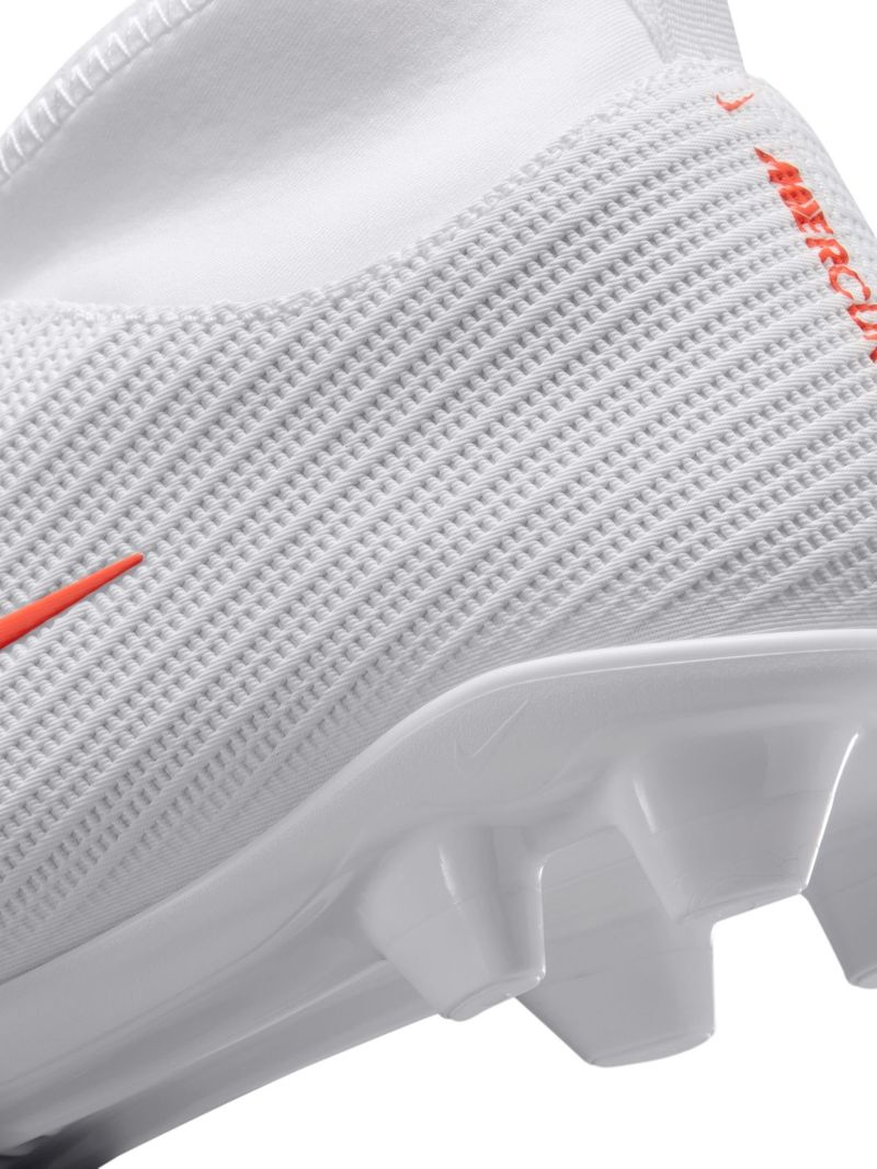 Nike Lace Walking Shoes for Boys & Girls - Image 5