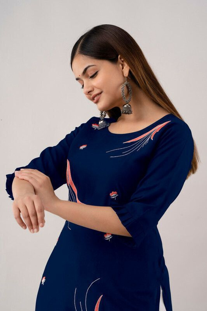Divastri Women Printed Cotton Rayon Straight Kurta