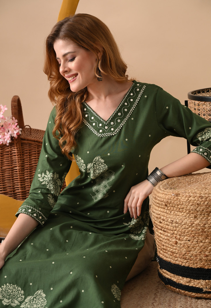 PHYSIL Women Embroidered Floral Print Cotton Kurta