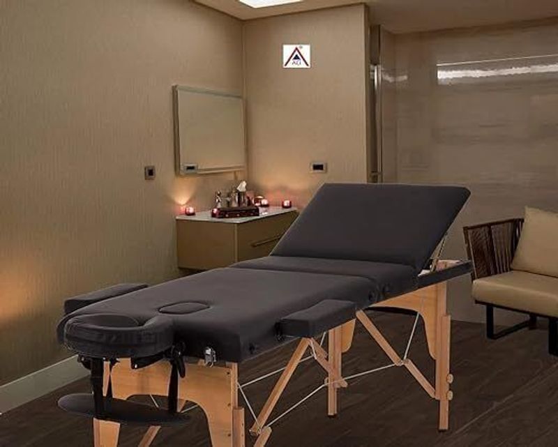 welocity Professional 2 Section Foldable Massage Bed - Image 5