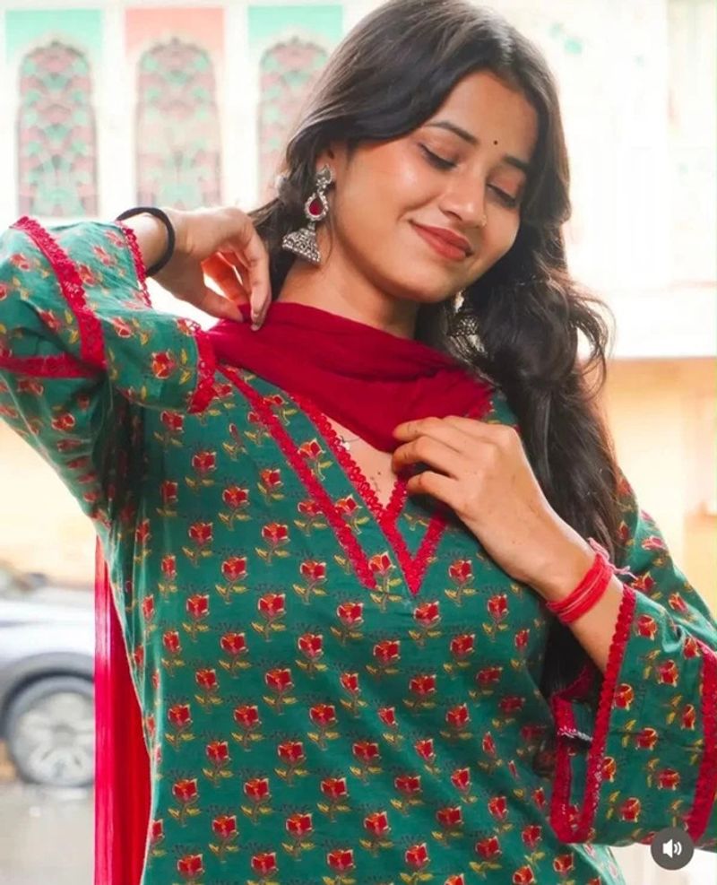 Attire Aura xxx Printed Kurta, Patiala & Dupatta Set - Image 5