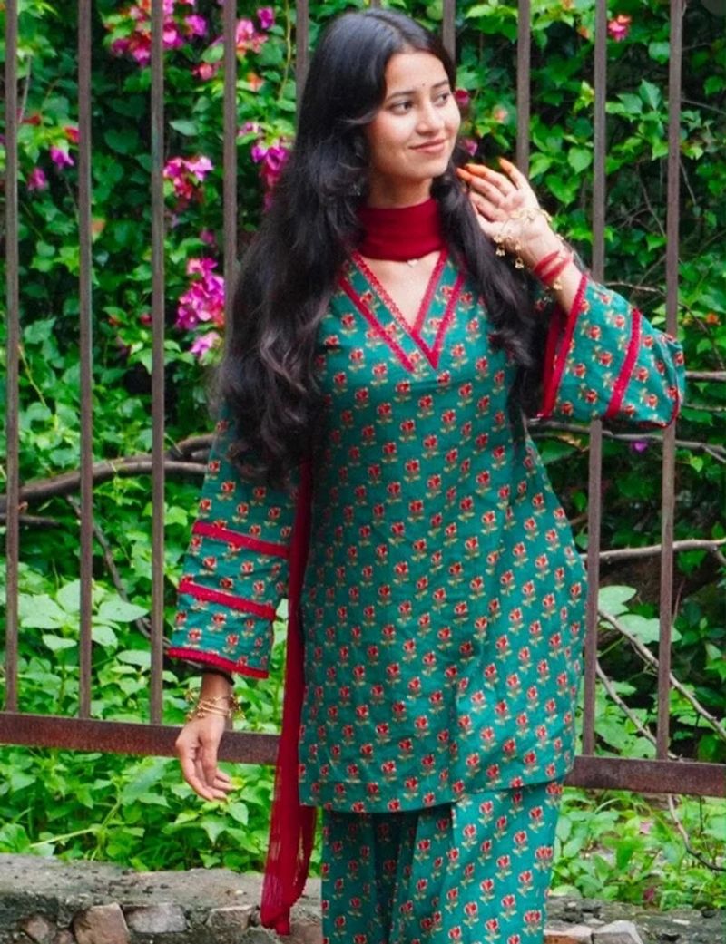 Attire Aura xxx Printed Kurta, Patiala & Dupatta Set - Image 3