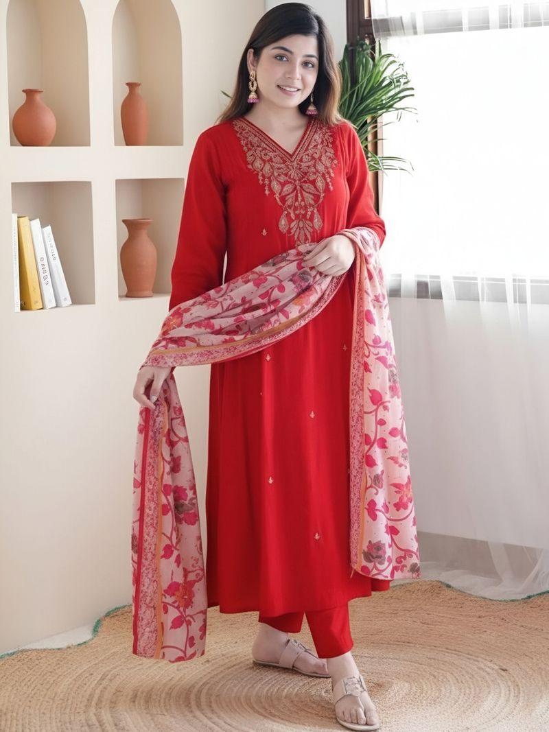 RHET FASHION Women Cotton Silk Kurta Set - Image 6