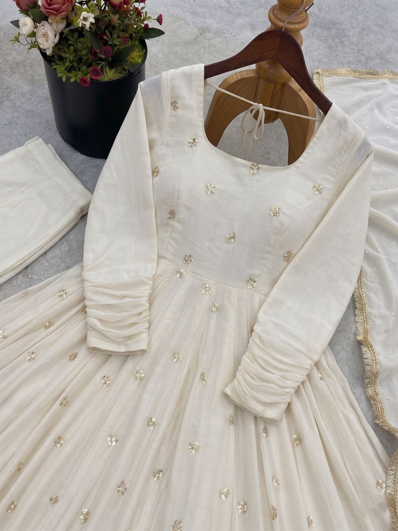TRANDTIDE Printed Anarkali Kurta Set - Image 4