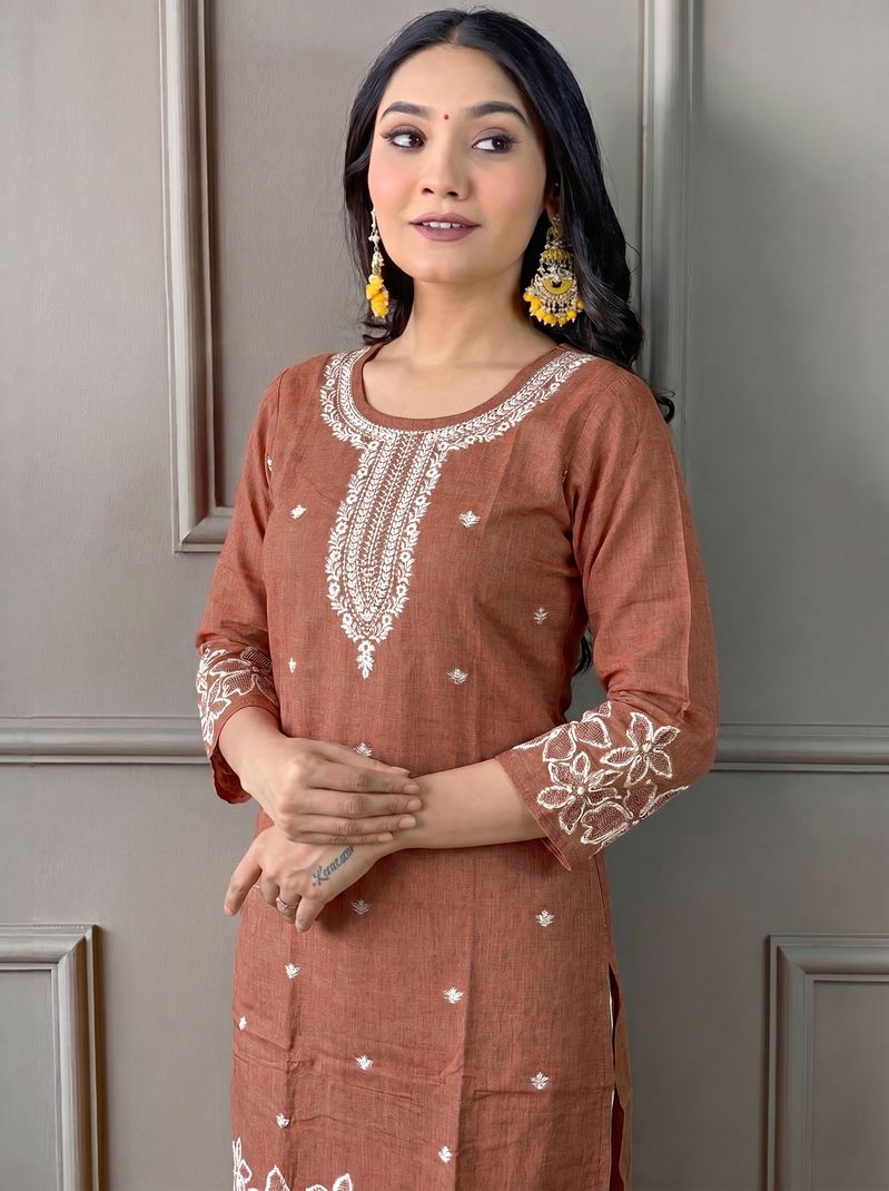 C4A Embroidered Kurta, Trouser & Dupatta Set - Image 5