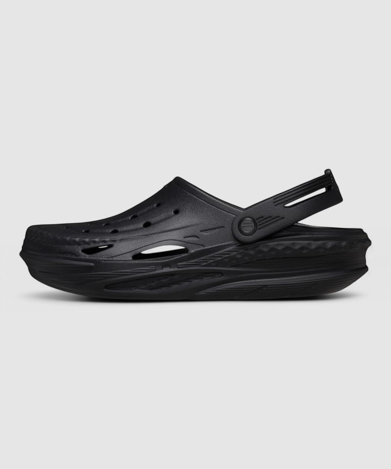 CROCS Unisex Off Grid Clogs Sandal - Image 4