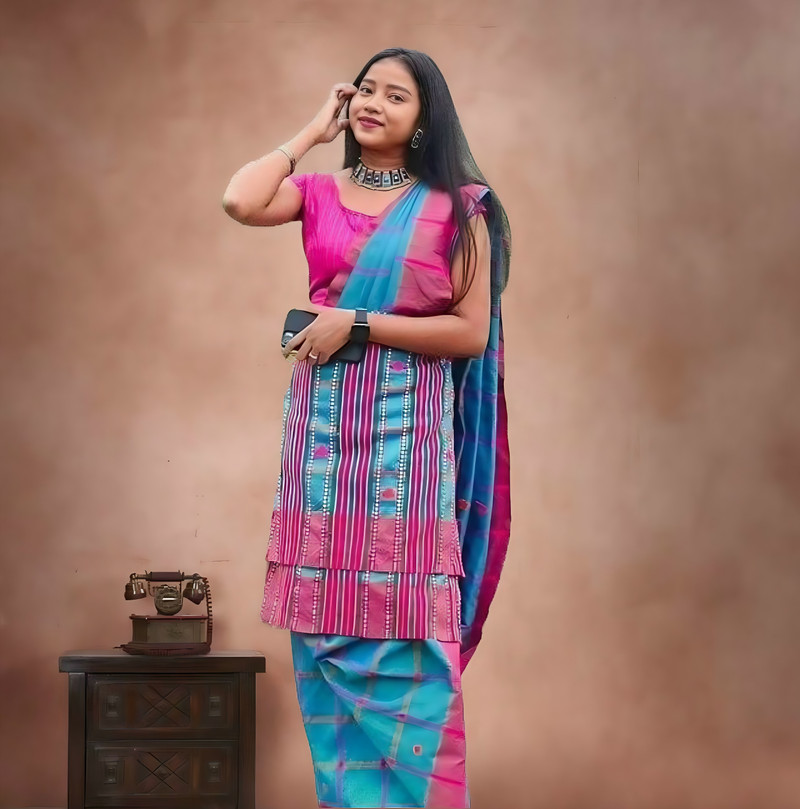 AMIYASILKMILLS Embroidered Bollywood Saree