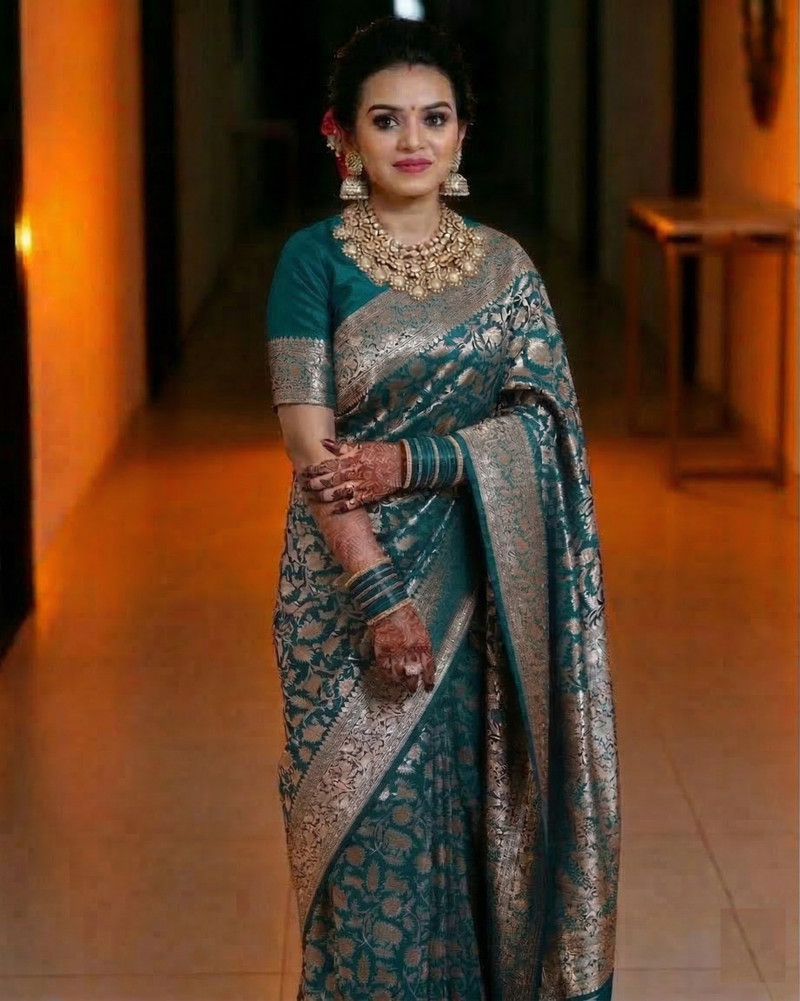KanjiQueen Woven Banarasi Silk Blend Saree