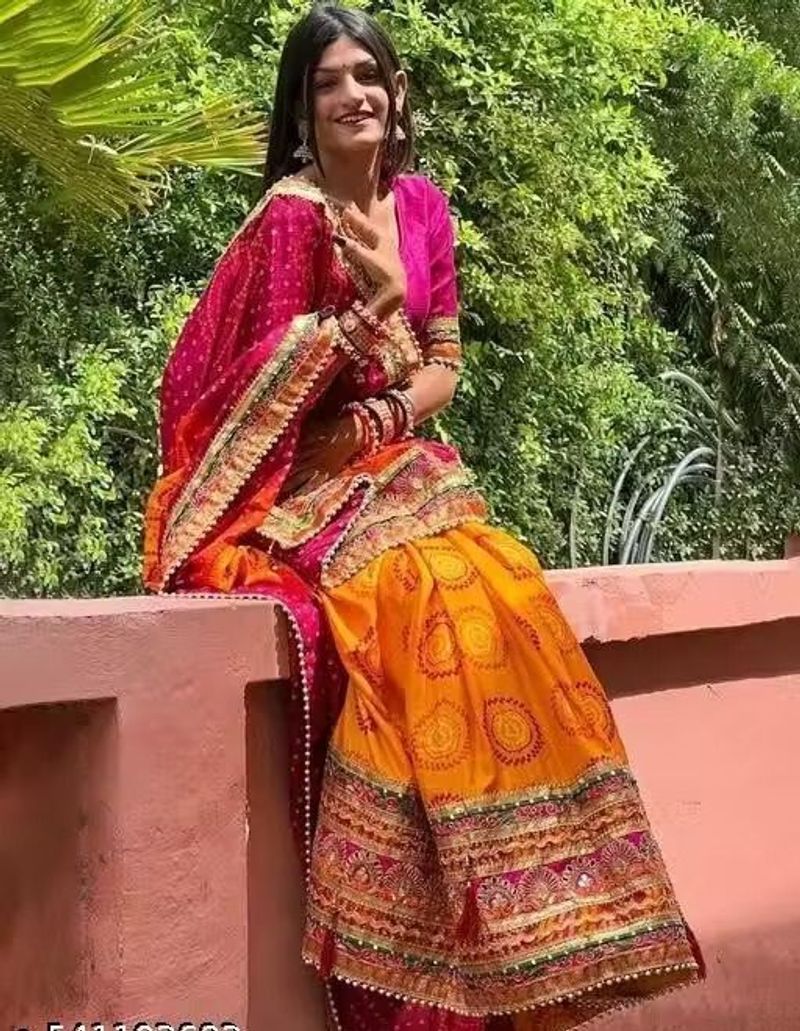 Floral Print Embroidered Bandhani Art Silk Saree - Image 4