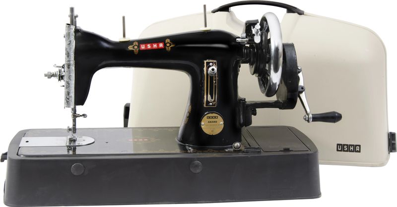 USHA Anand Composite H Manual Sewing Machine - Image 4