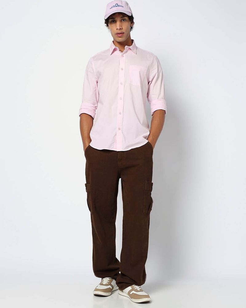 Men Slim Fit Solid Spread Collar Casual Shirt - Image 3