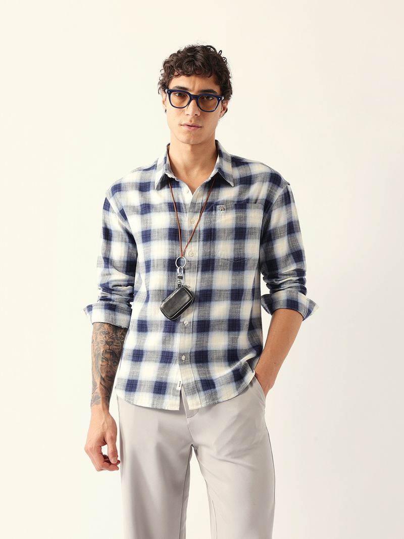 THE BEAR HOUSE Men Oversized Checkered Casual Shirt - Image 2