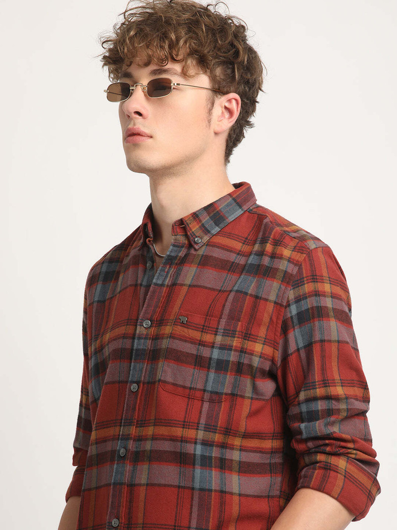 Men Slim Fit Checkered Button Down Collar Casual Shirt