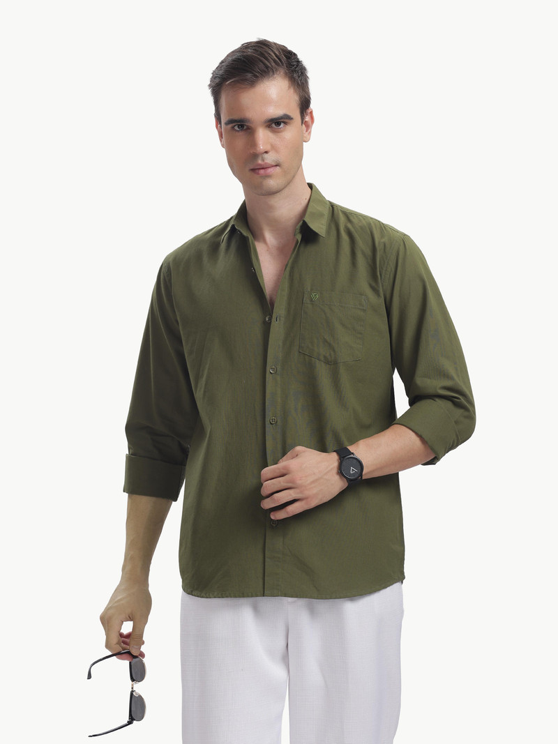 blue squad men slim fit solid spread collar casual shirt