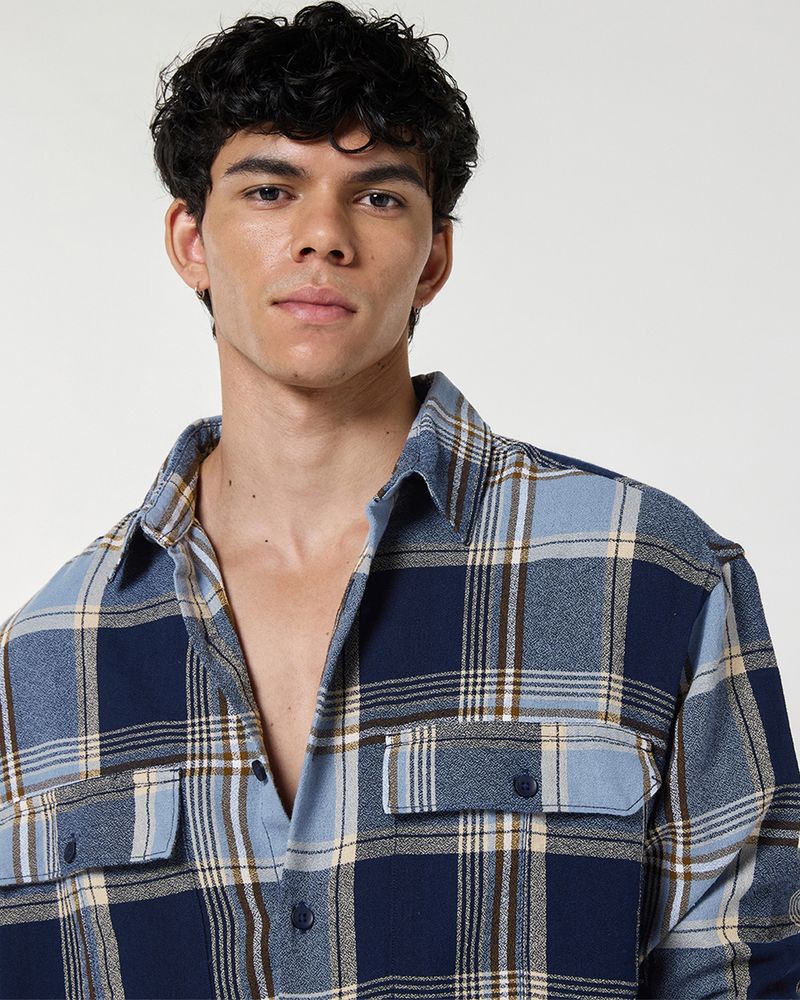 BEWAKOOF Men Oversized Fit Checkered Spread Collar Casual Shirt - Image 6