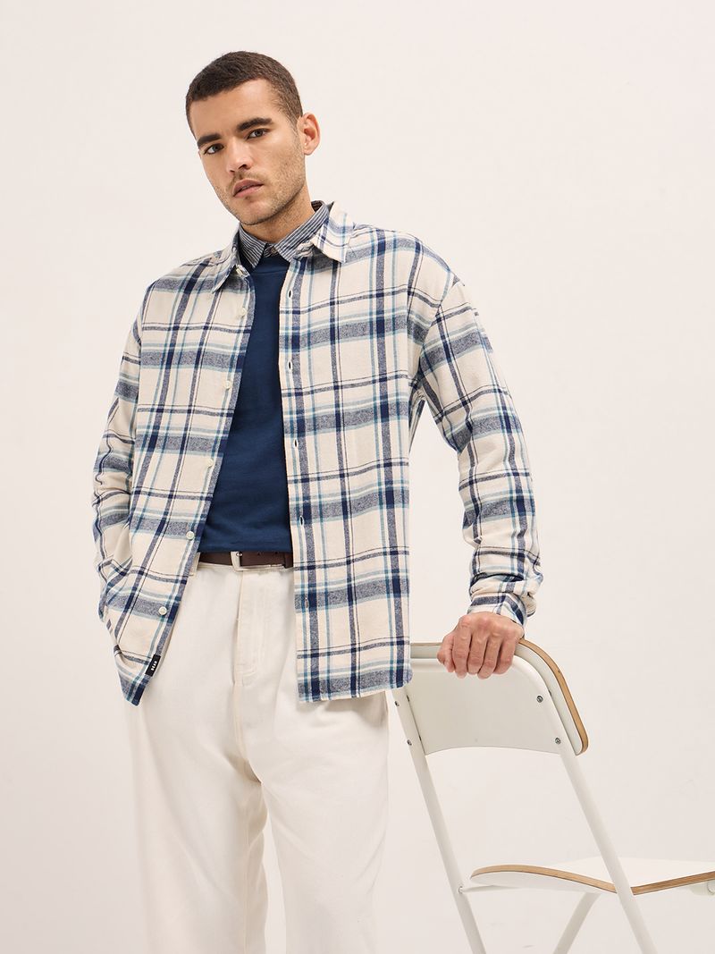 THE BEAR HOUSE Men Checkered Casual Shirt - Image 2