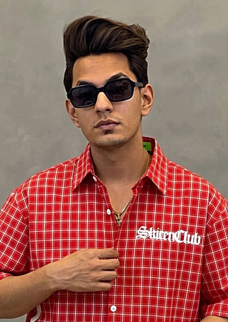 SAMAVARTDESIGNS Men Boxy Fit Checkered Shirt - Image 4