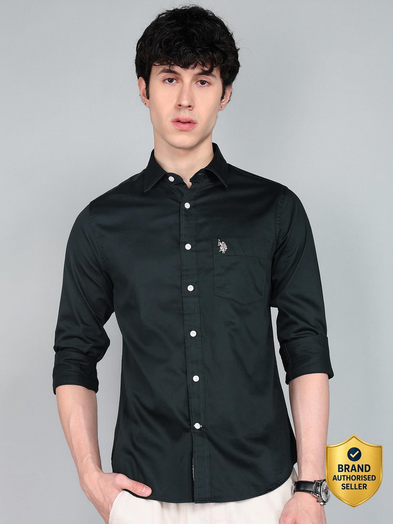Men Tailored Fit Checkered Cut Away Collar Casual Shirt