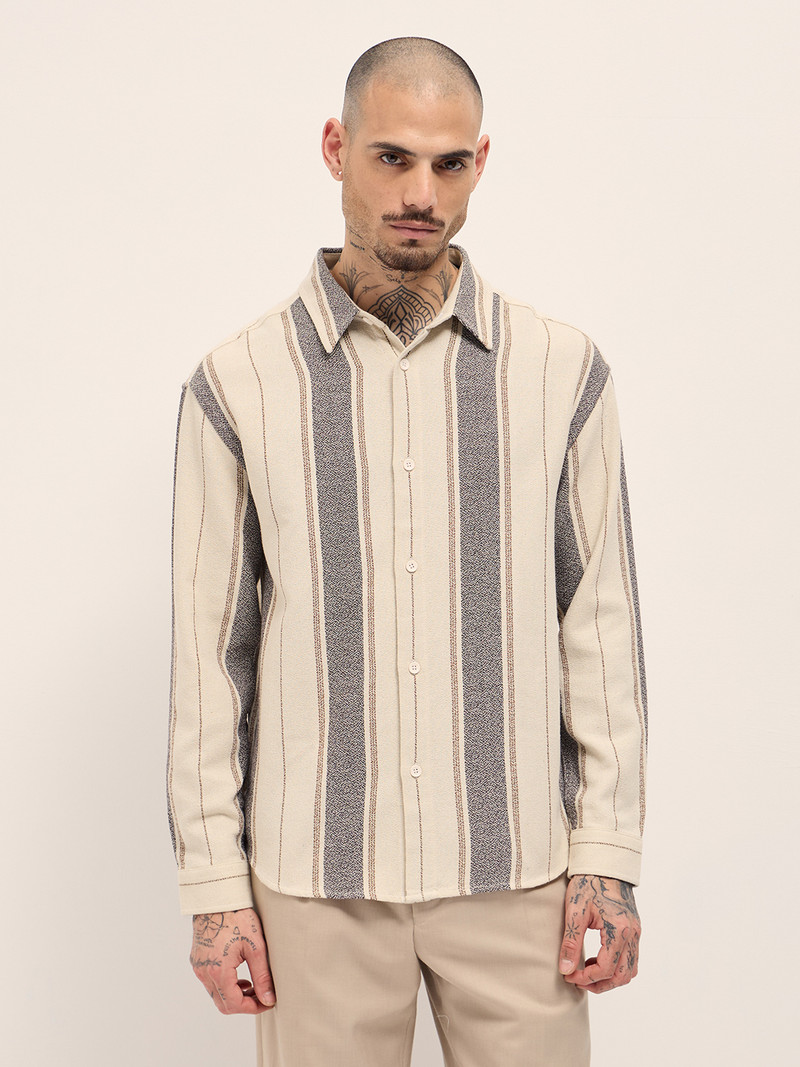 Men Relaxed Fit Striped Spread Collar Casual Shirt